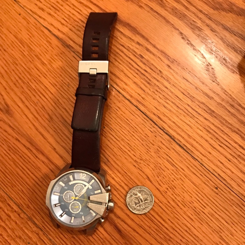 Diesel Only the Brave 10 Bar Watch, ~2.25” width - Picture 2 of 3